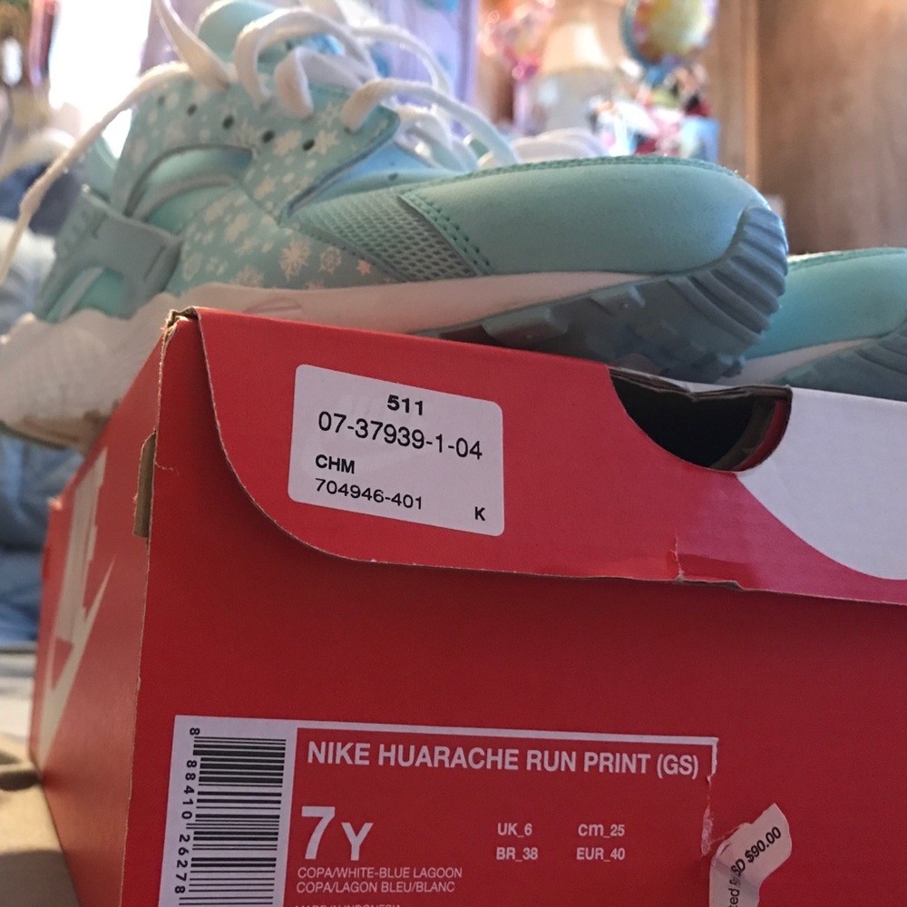 Nike Huarache Run Snowflake Print GS(7) W(8)