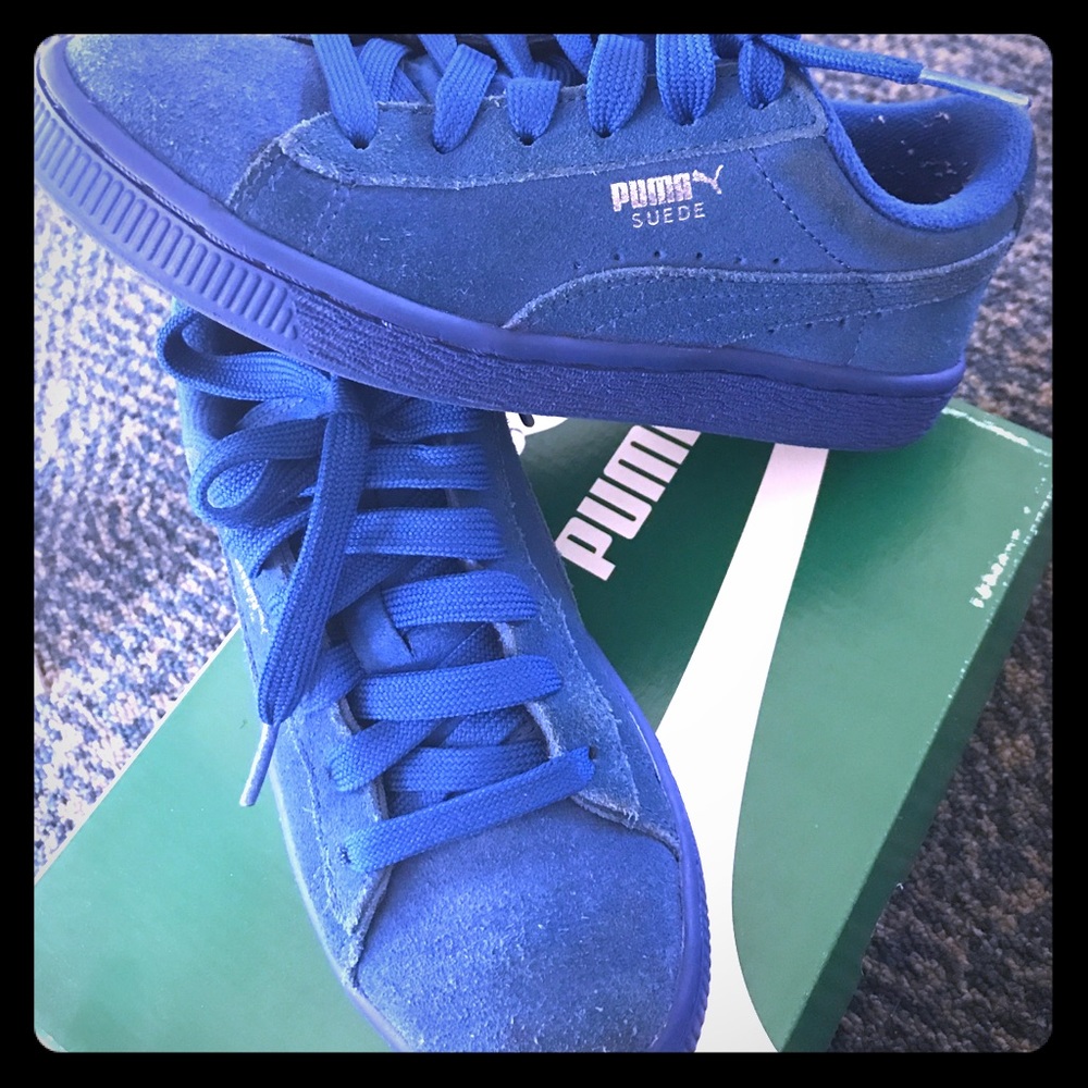 Boy's sneakers