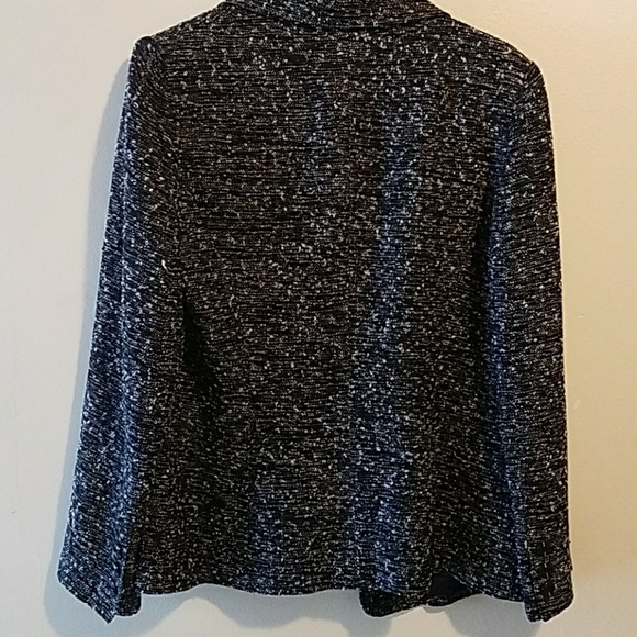 Vest - Picture 3 of 3