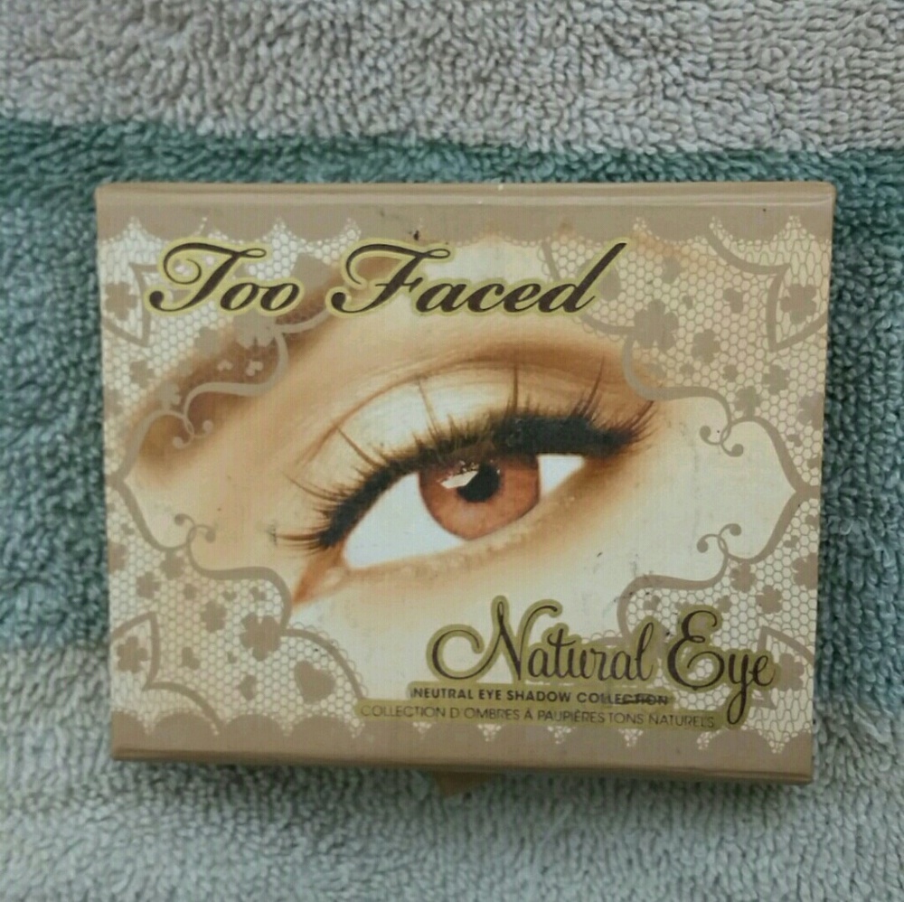 Too faced NATRUAL EYE