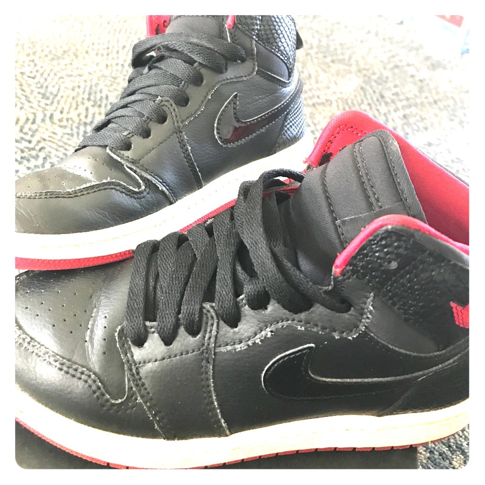 Boy's sneakers