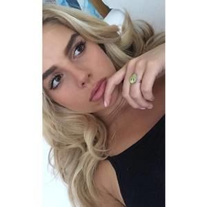 Meet your Posher, Alana