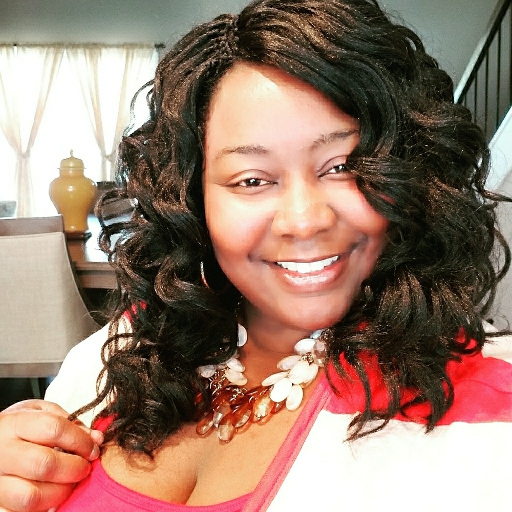 Meet your Posher, Ebony
