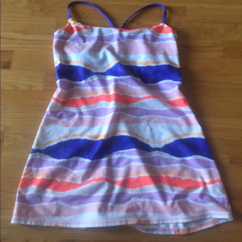 Lululemon workout top sz 8
