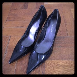 Like new Nine West patent pumps size 7!