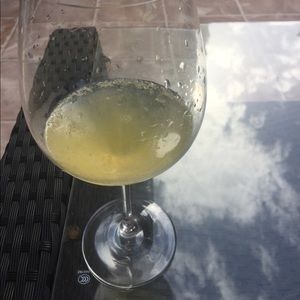 Meet your Posher, Elli