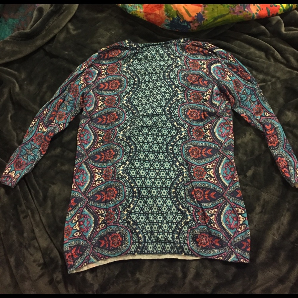 The Limited Lightweight Printed Sweater - Picture 2 of 4