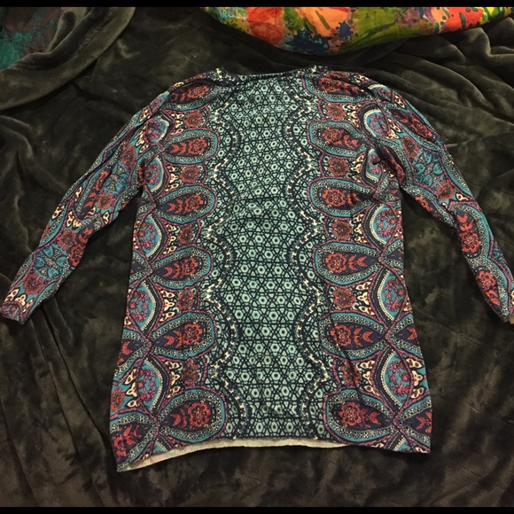 The Limited Lightweight Printed Sweater - Picture 2 of 4