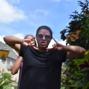 Meet your Posher, Mara