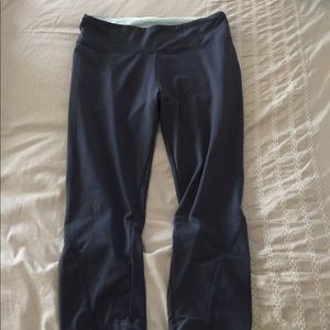 Exercise capris size M