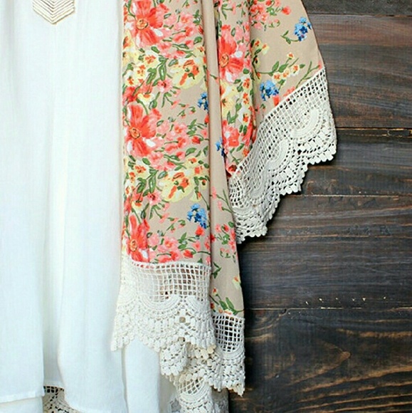 Boho floral kimono - Picture 2 of 3