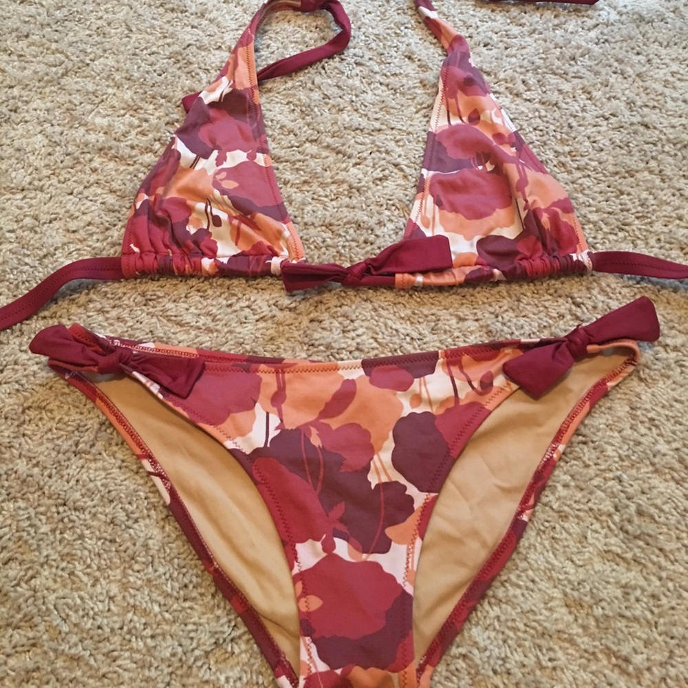 Adorable BCBG bikini