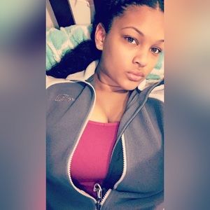 Meet your Posher, Naja