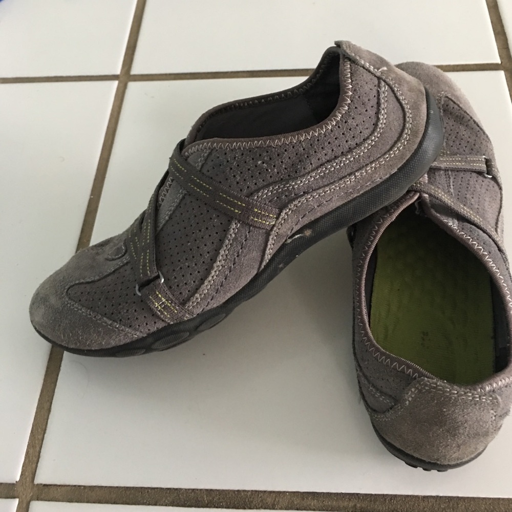 Clarks shoes