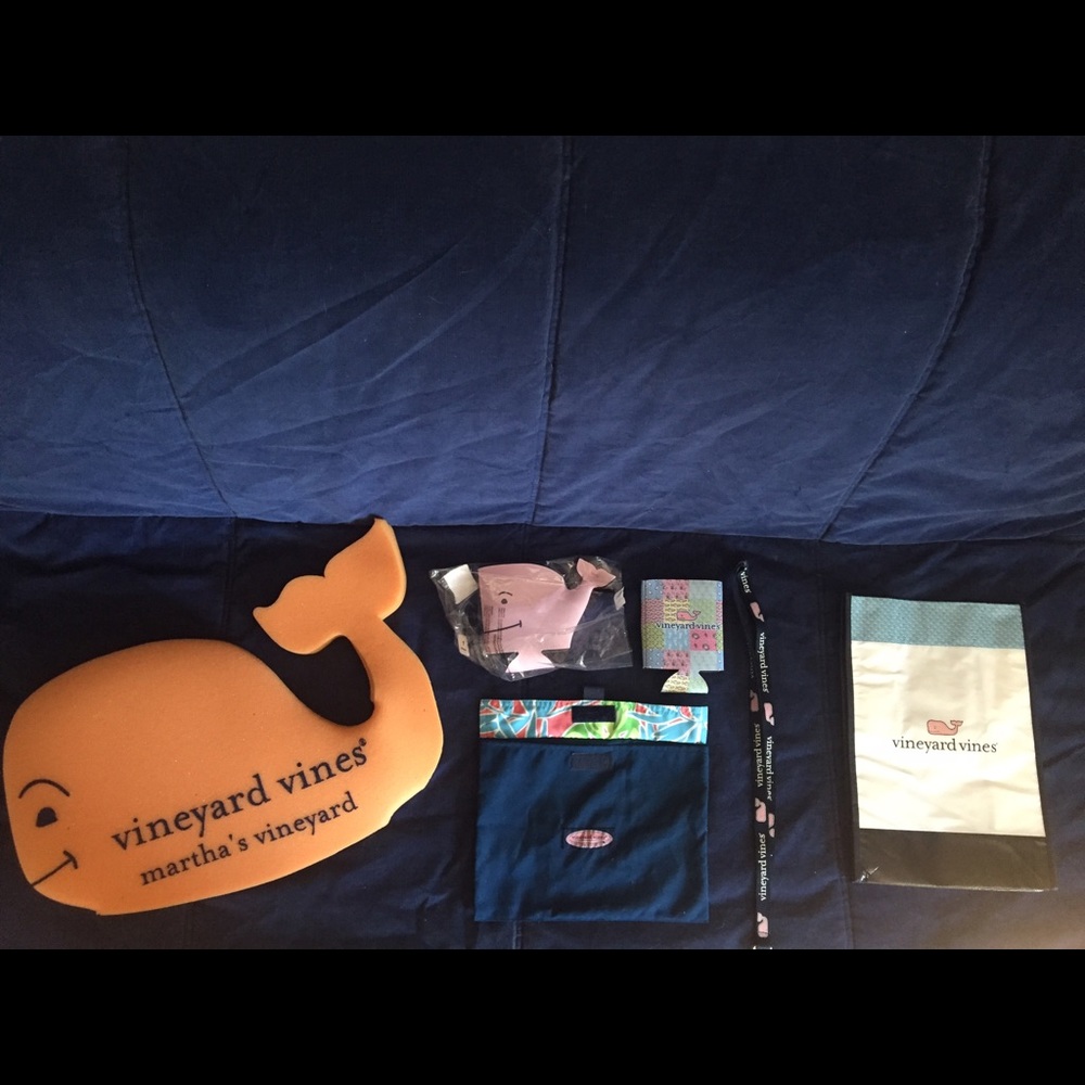 Vineyard Vines Assorted Accessories