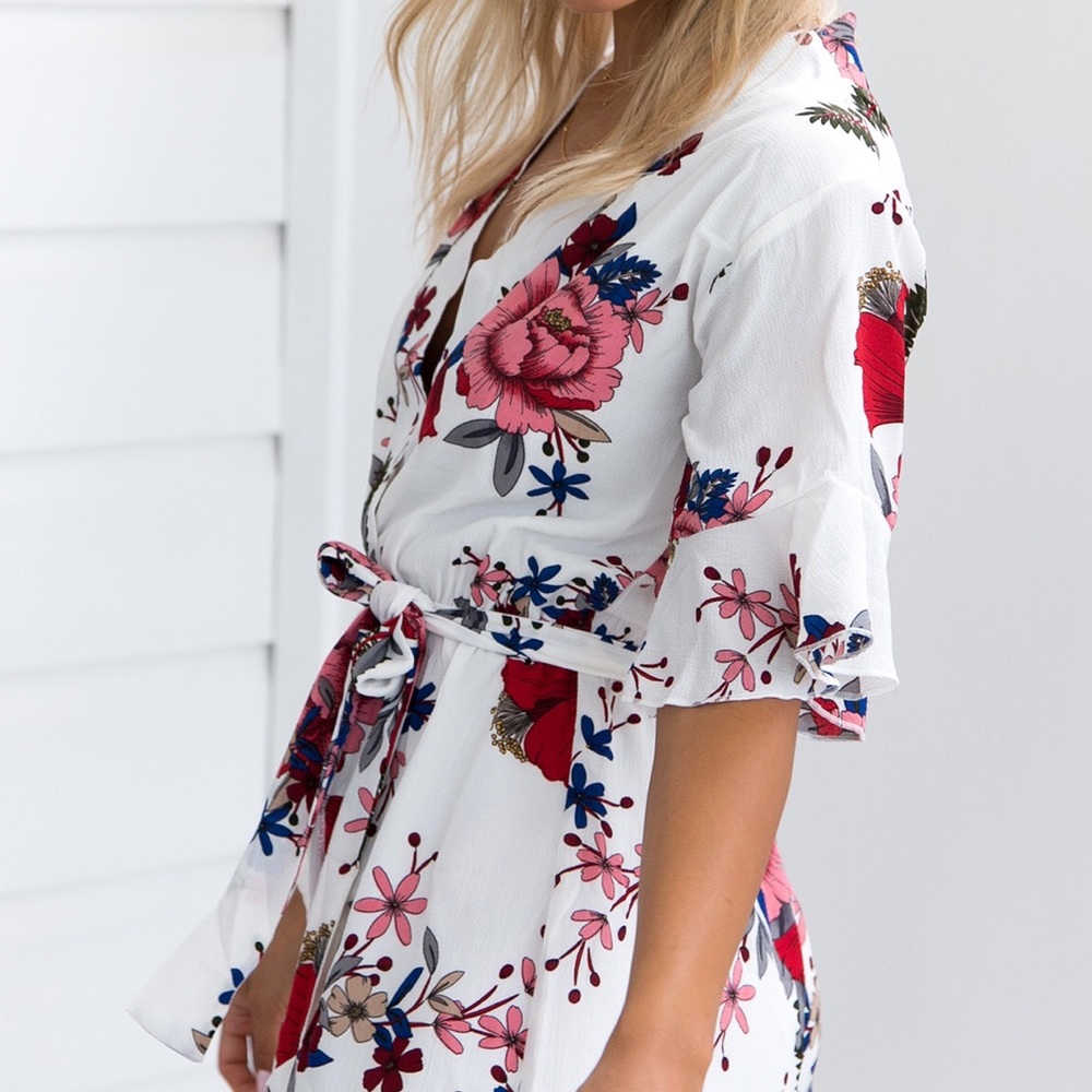 LAST 1 (LRG) SEE YOU Playsuit Romper - Picture 4 of 6