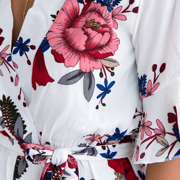 LAST 1 (LRG) SEE YOU Playsuit Romper - Picture 5 of 6