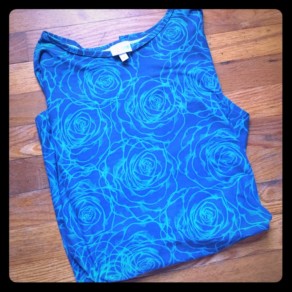 Lularoe Irma blue roses