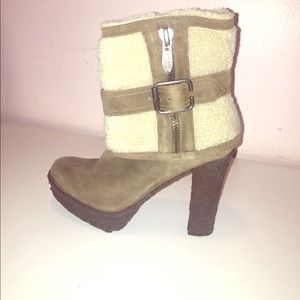 Rubber and Sheepskin Heeled boot