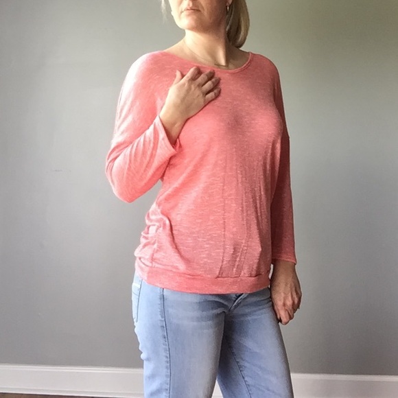 Lightweight Top - Picture 2 of 6