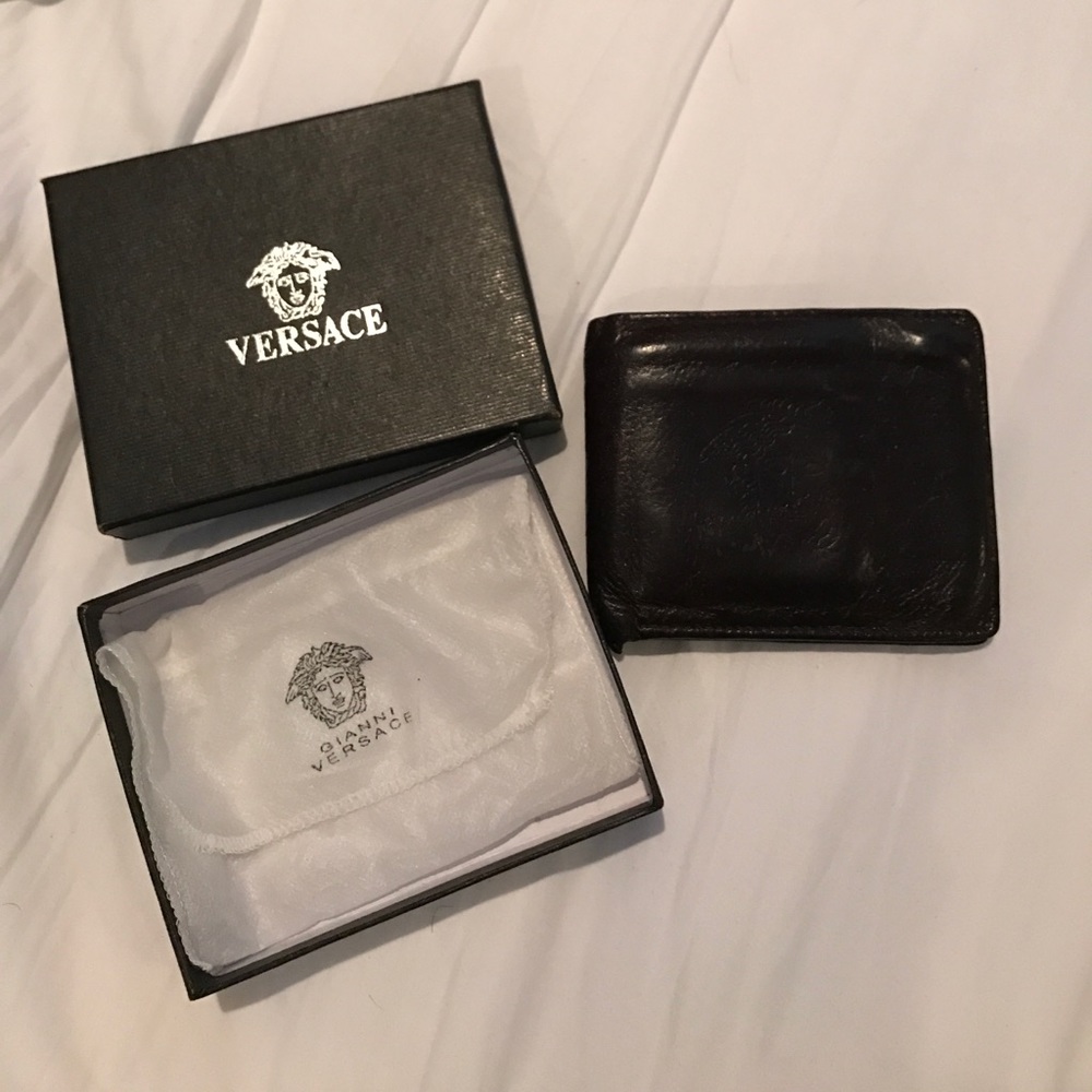 Used Versace wallet