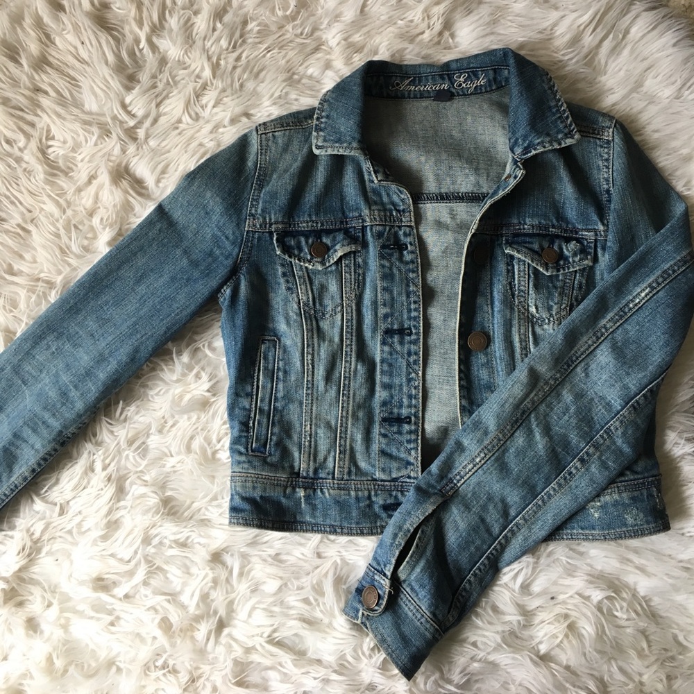American Eagle Fitted Jean Jacket