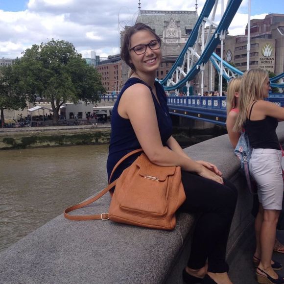 Meet your Posher, Shelly - Picture 1 of 1