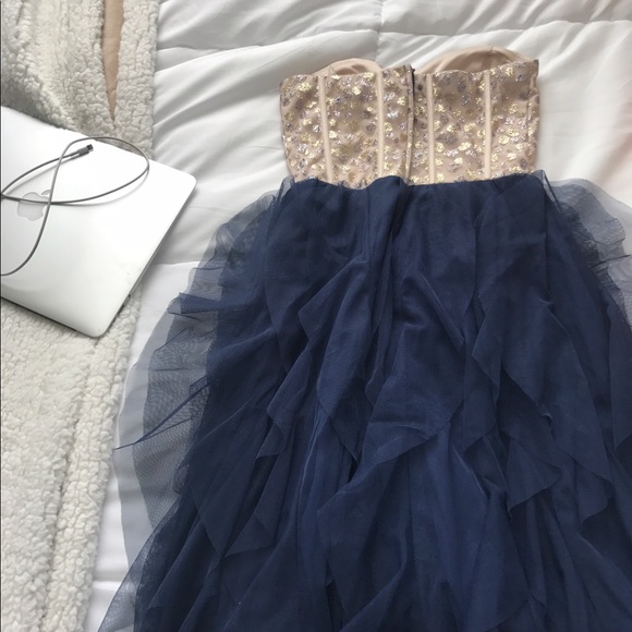 Prom dress - Picture 2 of 5