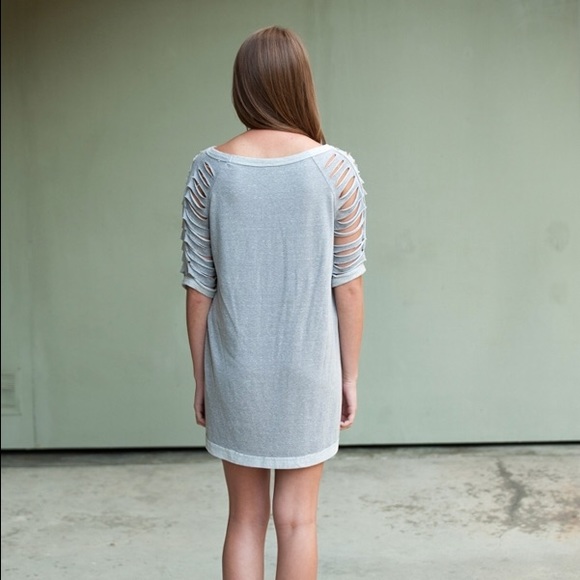 Heather Gray Ripper Long Tee - Picture 7 of 7