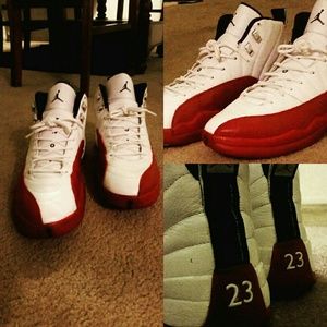 Air Jordan retro 12 cherry