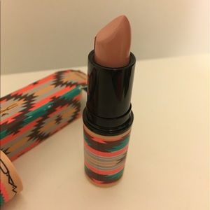 Mac Lipstick Limited Edition: Arrowhead