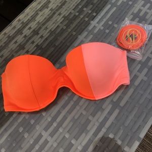 NWOT Victoria's Secret bikini top