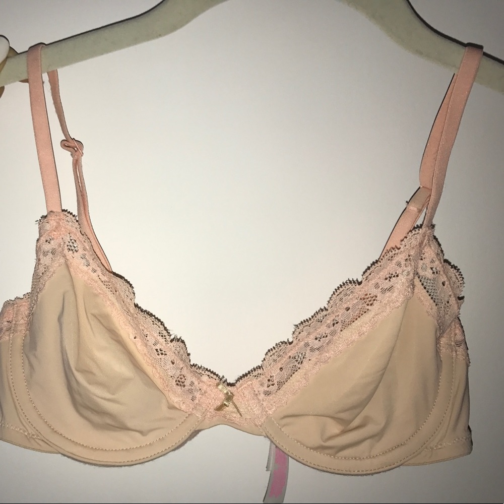 Victoria Secret Silky Lace Bra
