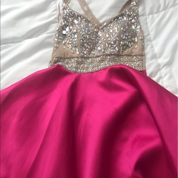 Prom dress - Picture 4 of 6