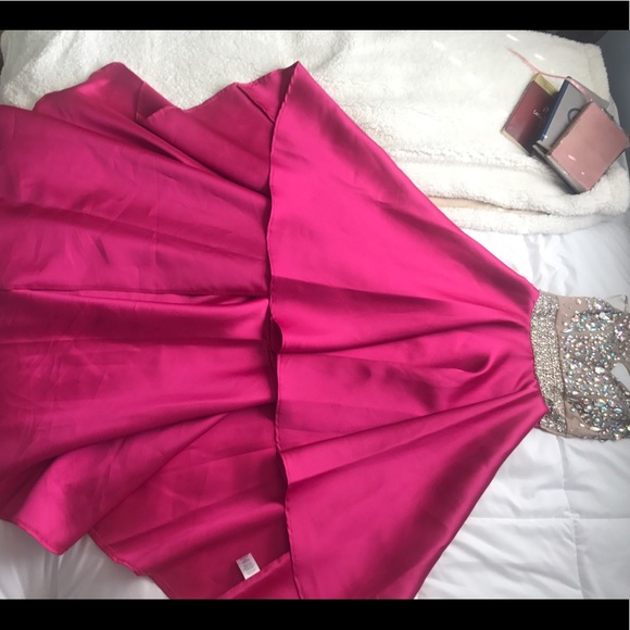 Prom dress - Picture 5 of 6