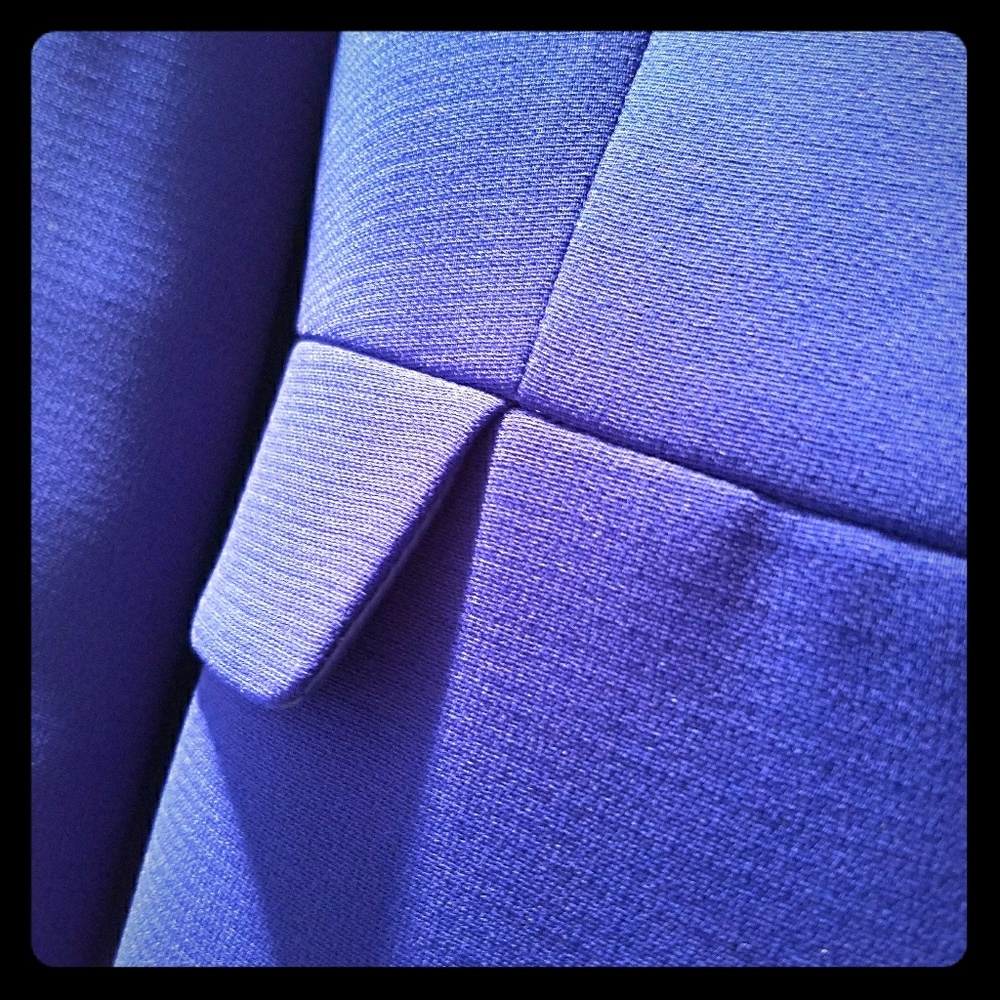 SOLD Tahari royal blue 2 piece pant suit Danielle