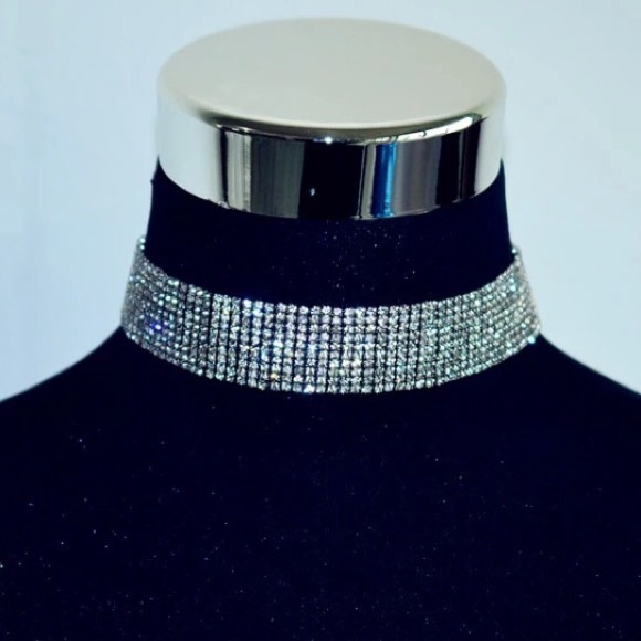 ONE LEFT Diamonds All Over Choker - Picture 4 of 6