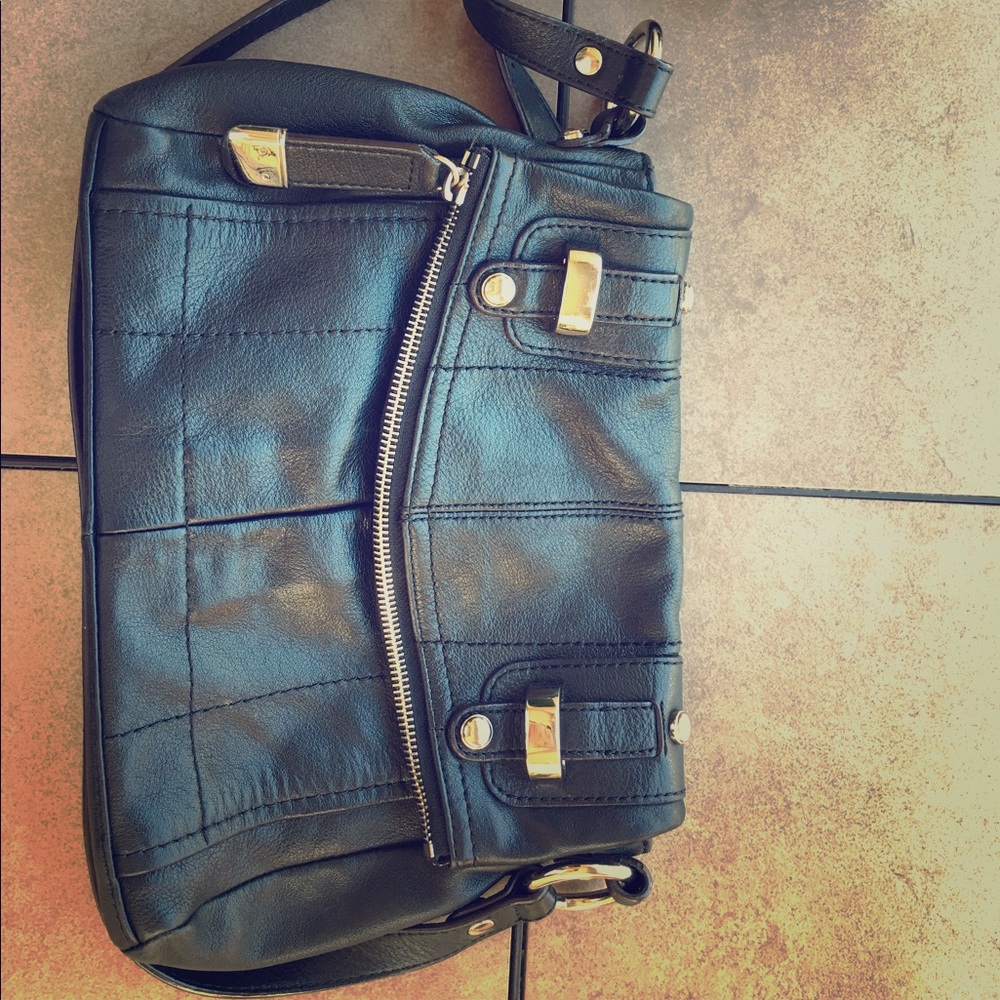 B Makowsky leather shoulder bag