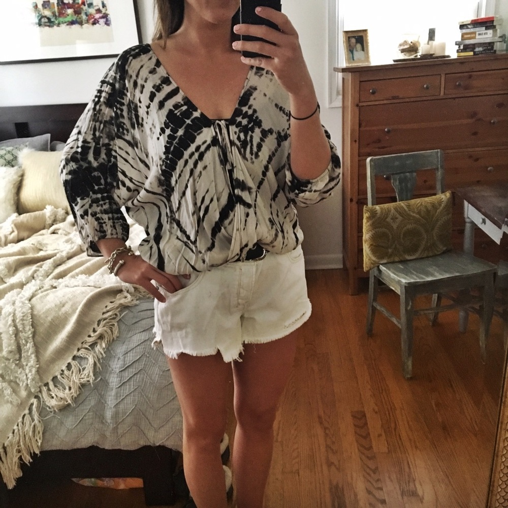 Forever21 Black & White Tie dye Blouse