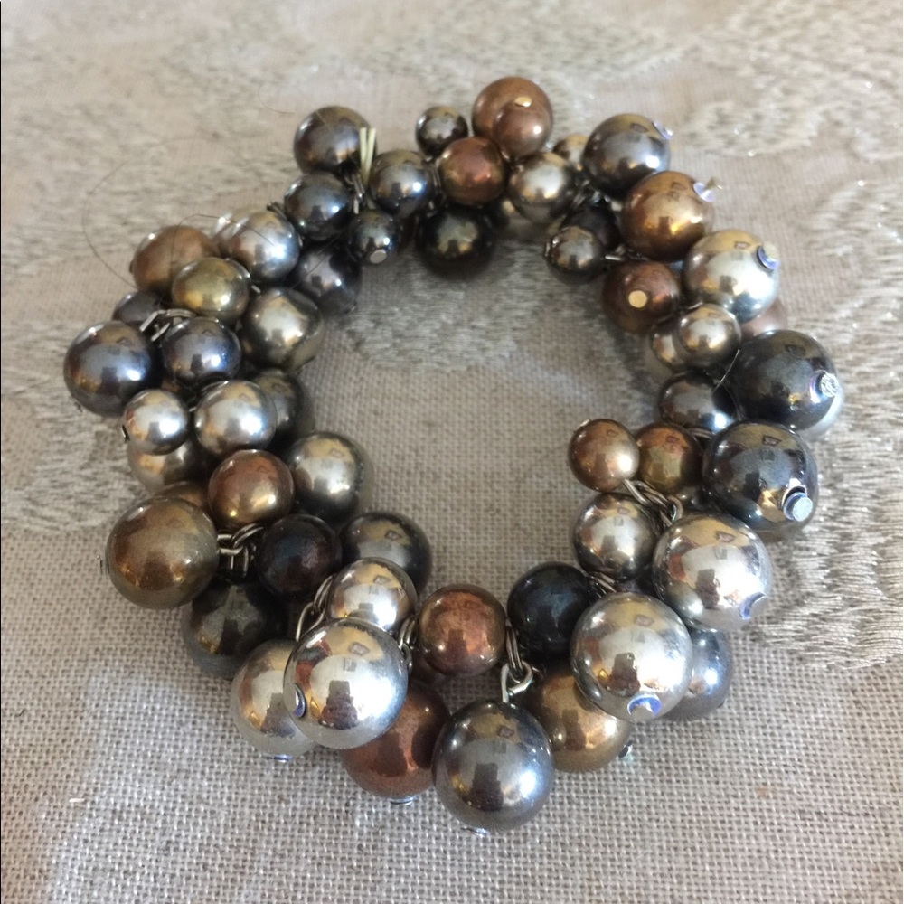 Multi color stretchy beaded bracelet