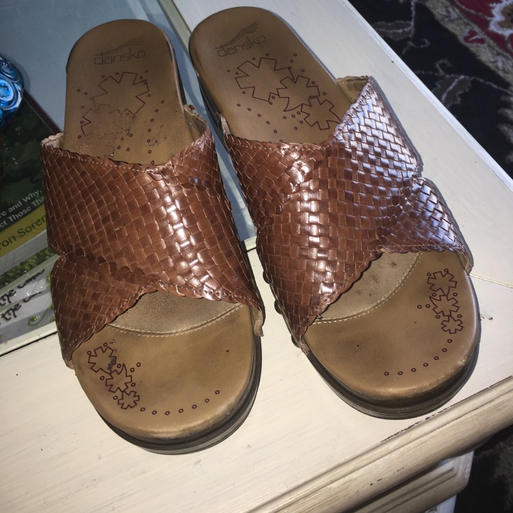 Ladies brown Dansko size 39