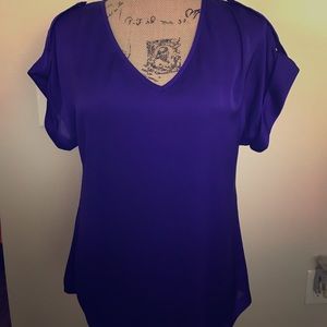 LAST CHANCE!!! Gorgeous purple Express top!!