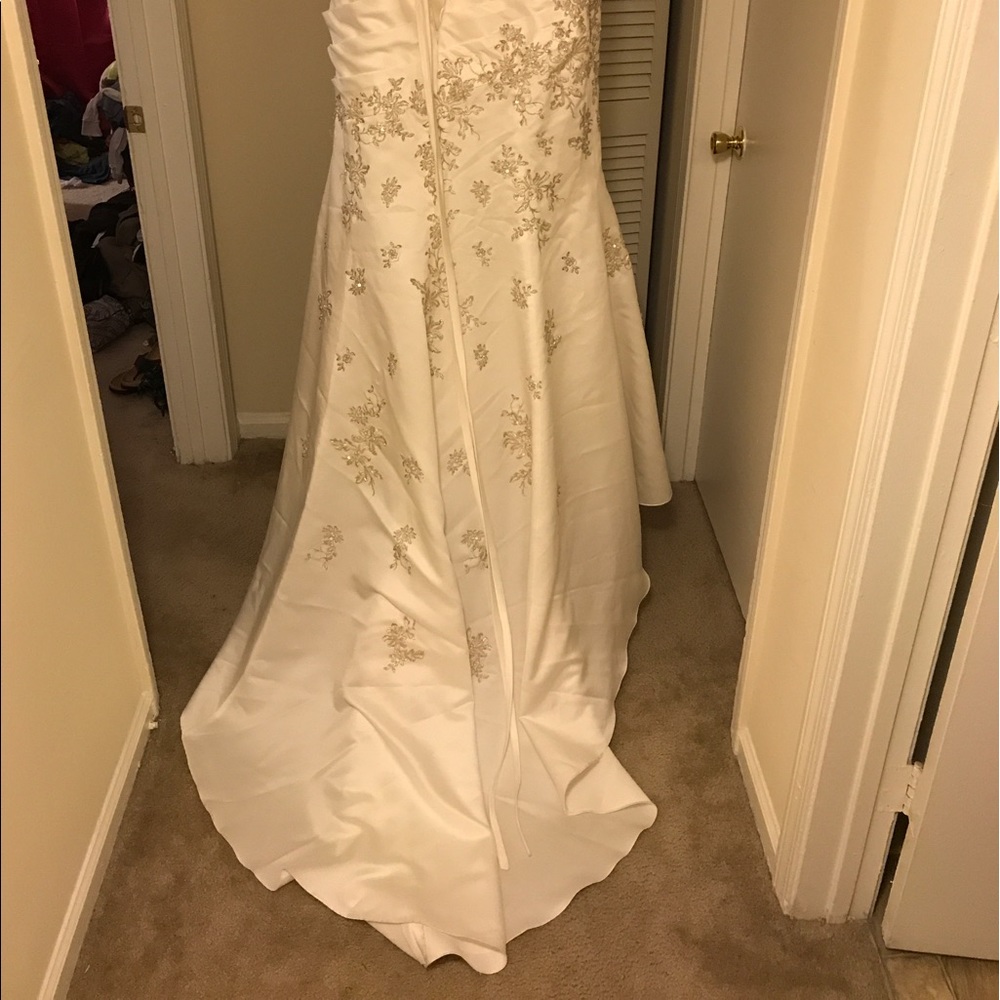 Wedding dress with girdle and slip 150 obo