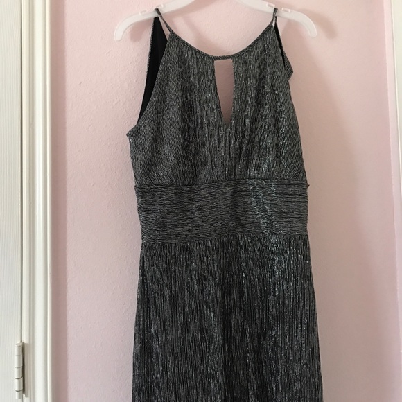 Dress - Picture 1 of 7