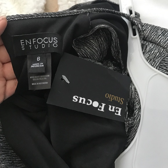 Dress - Picture 7 of 7