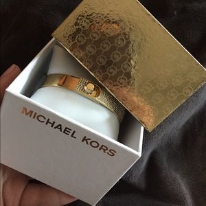 Michael Kors Gold rhinestone bracelet!