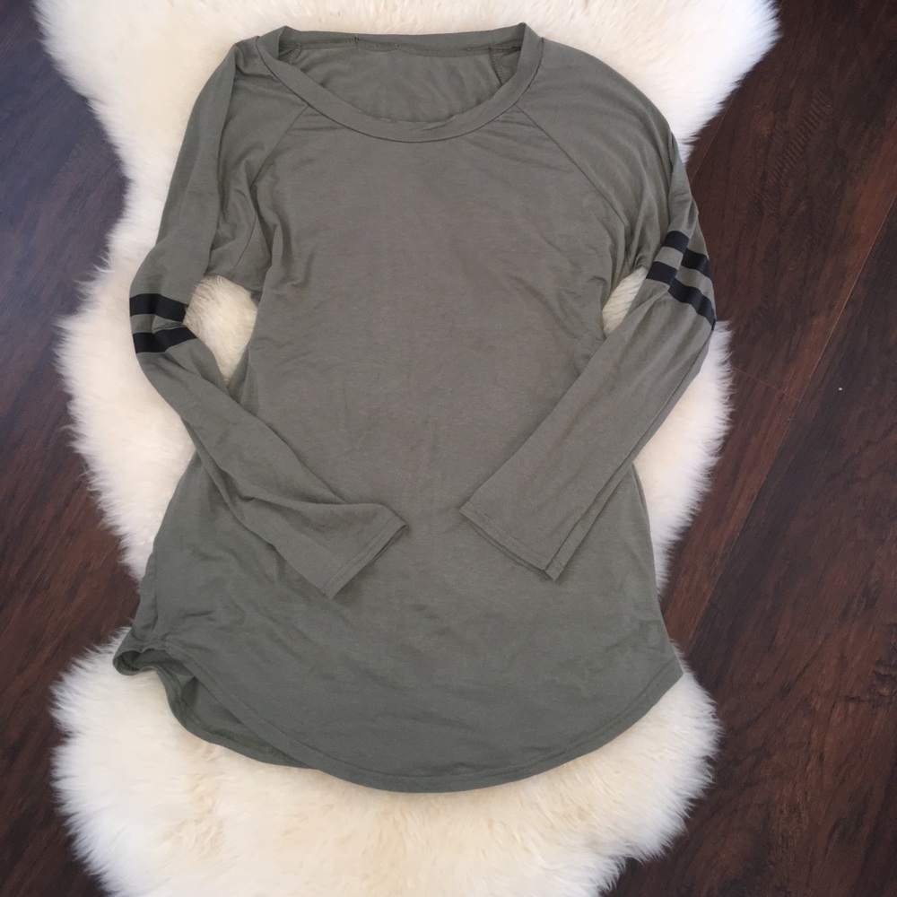 Boo Hoo long sleeve top