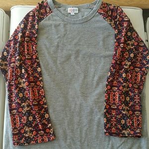 Lularoe Randy tee