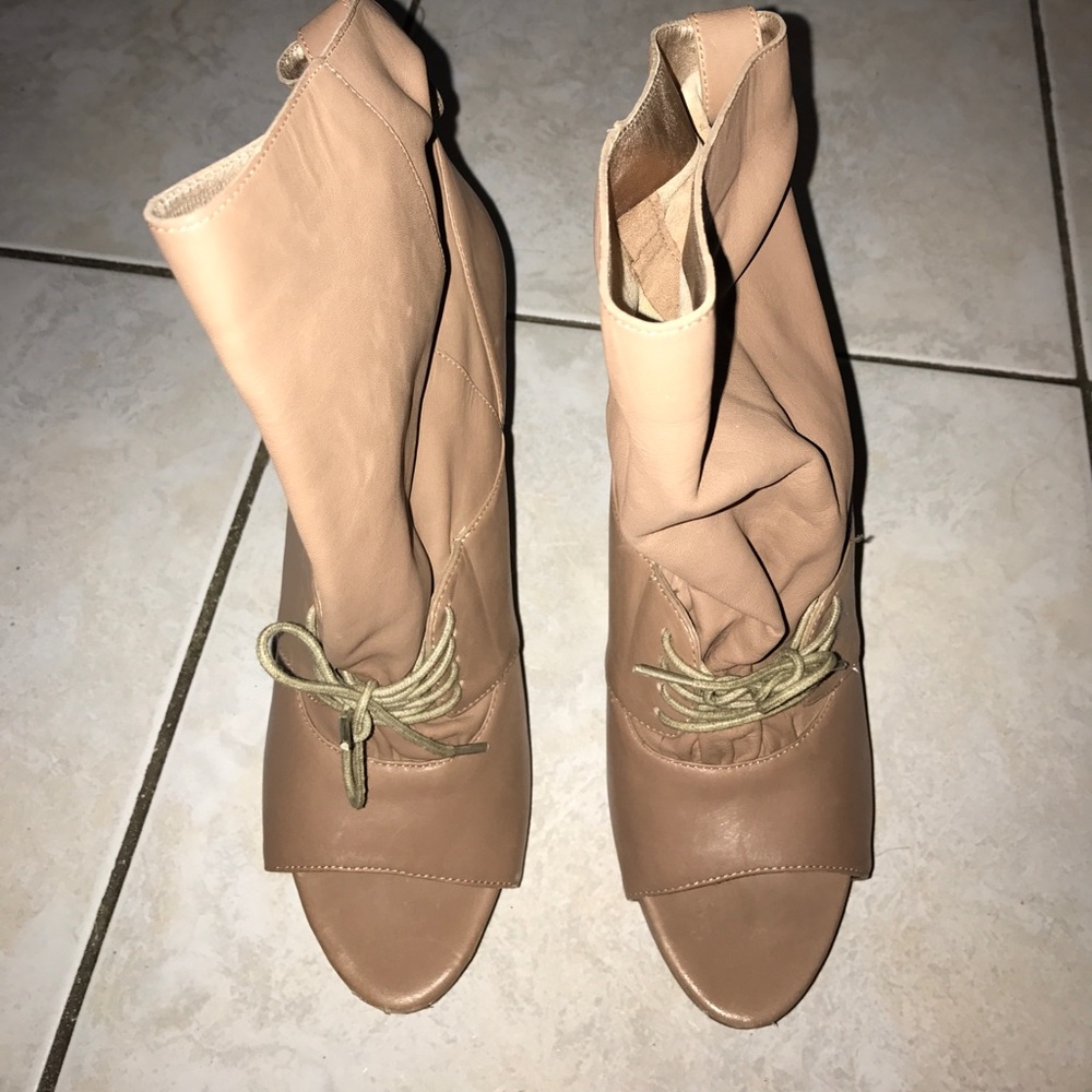Nine West Open Toe Booties ⭐️BOGO 1/2 OFF