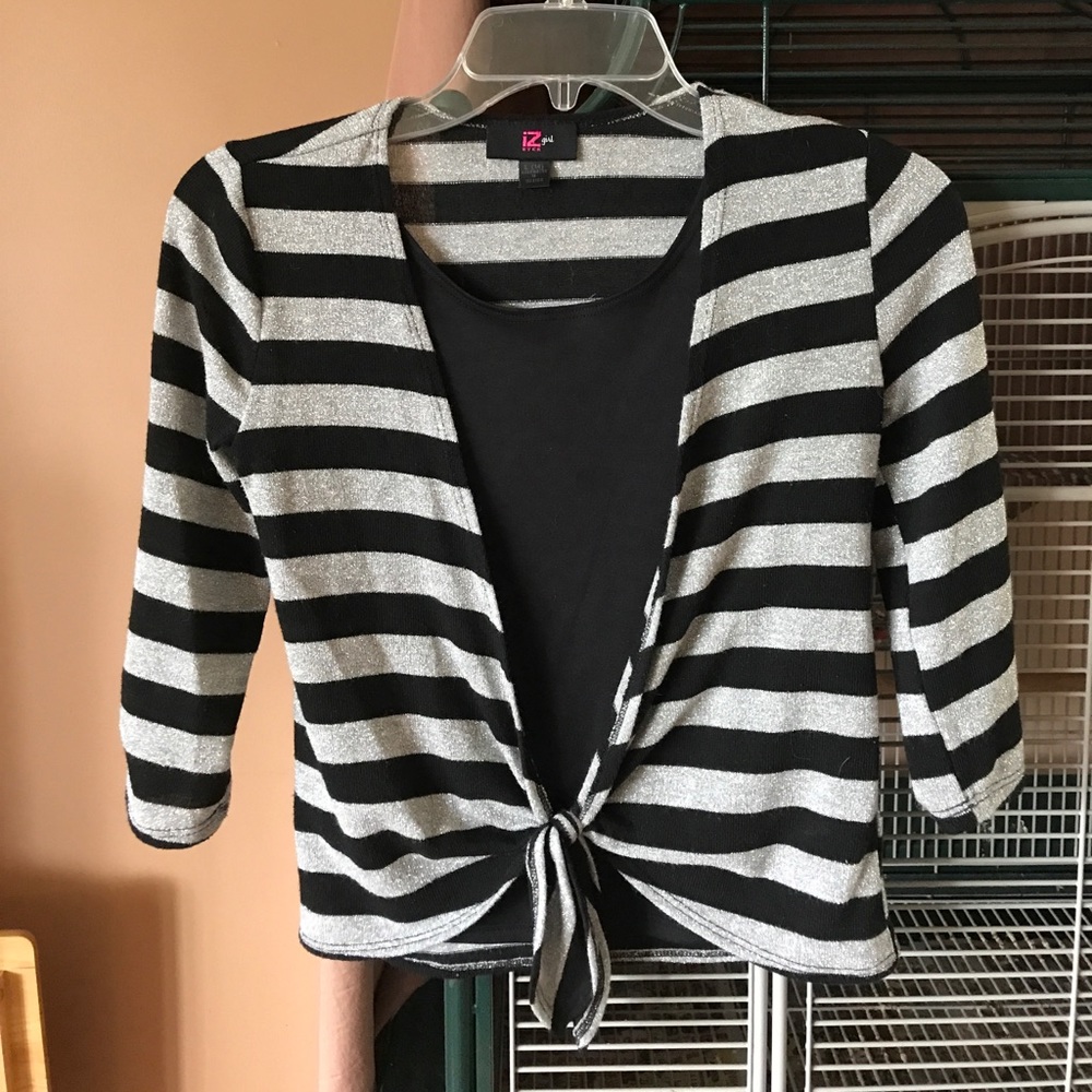 Girls three-quarter sleeve top